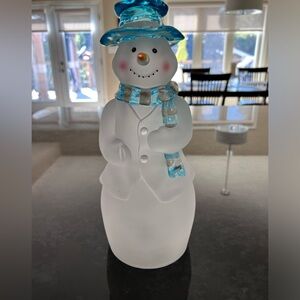 Snowman with plug in light.